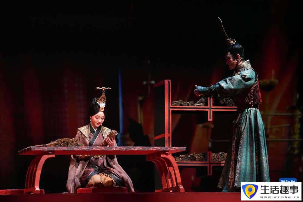 《西汉有戏·辛追的家宴》在长沙演出(图3) 《西汉有戏·辛追的家宴》在长沙演出(图3)