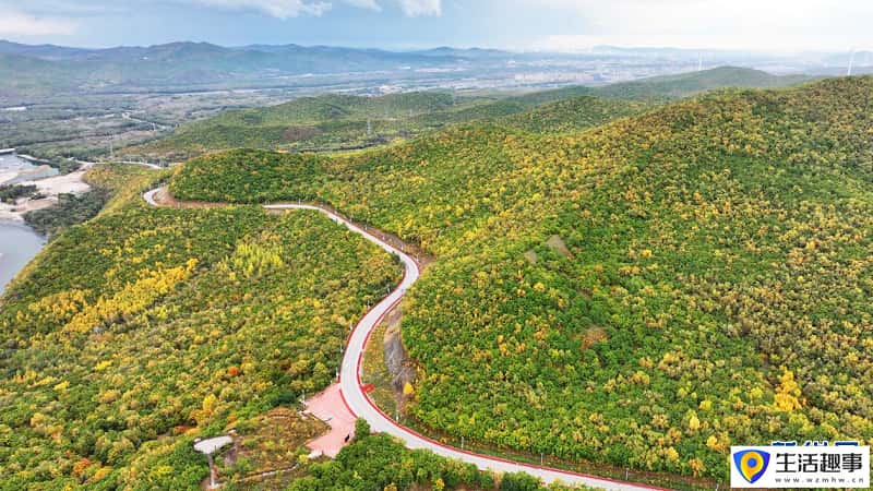 内蒙古扎兰屯:乡村公路美如画(图1) 内蒙古扎兰屯:乡村公路美如画(图1)